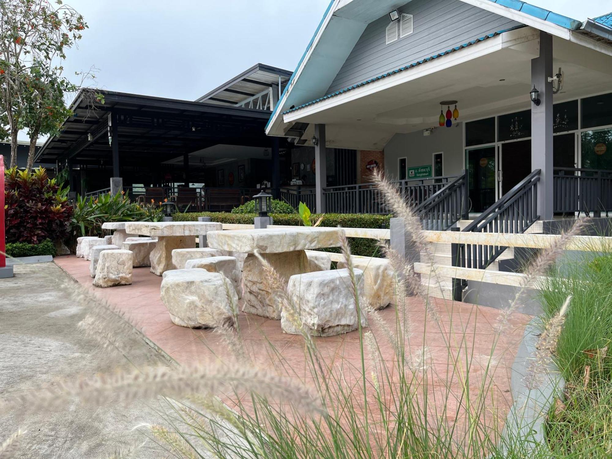 Sangkla Resort Ban Bang Pla O Buitenkant foto